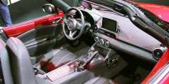 Сверхлегкая Mazda MX-5 появится на рынке в июле 2015 года. Фотослайдер 0