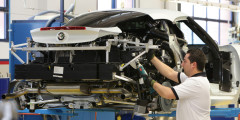 Alfa Romeo приступила к производству спорткара 4С. Фотослайдер 0
