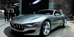 Серийную версию Maserati Alfieri превратят в электрокар . Фотослайдер 0