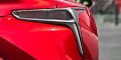 Lexus LC500 против Nissan GT-R - внешка LC500