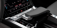 Надавайте Маску: тест-драйв Audi e-tron - салон