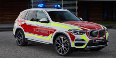BMW представила пожарный X3 и MINI для полиции