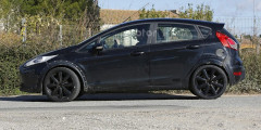 Ford покажет на автосалоне в Женеве сверхмощную версию Fiesta ST. Фотослайдер 0