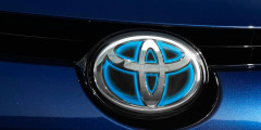 Toyota рассказала о европейской версии водородного седана Mirai. Фотослайдер 0