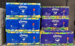 Производитель туалетной бумаги Kleenex продаст часть зарубежного бизнеса