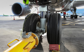В Польше задержали следовавшие в Россию шины для Boeing