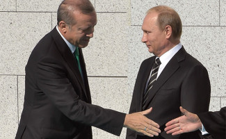 Президент Турции Реджеп Эрдоган и президент России Владимир Путин (слева направо)


