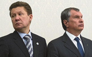 Председатель правления компании «Газпром» Алексей Миллер (слева) и президент — председатель правления ОАО «НК «Роснефть» Игорь Сечин


