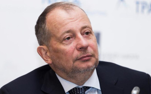 <p>Владимир Лисин</p>