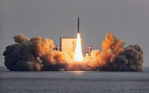 <p>Запуск твердотопливной космической ракеты&nbsp;с побережья острова Чеджудо, Южная Корея, 4 декабря 2023 г.</p>