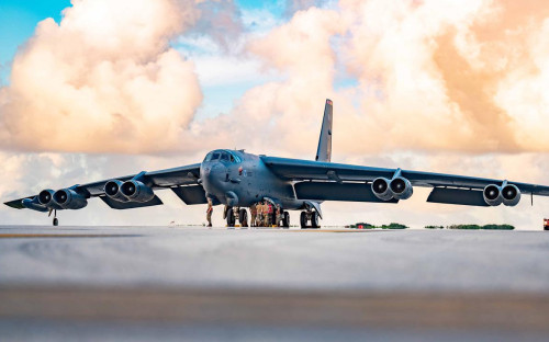 Бомбардировщик&nbsp;B-52H Stratofortress