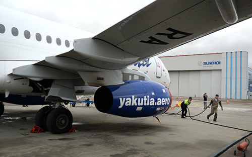 Самолет Sukhoi Superjet 100 авиакомпании «Якутия»