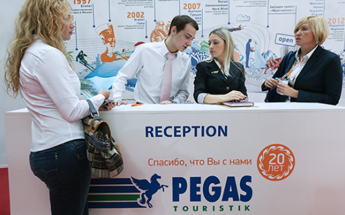Стенд туроператора Pegas Touristik на международном туристическом форуме в Москве (фото 2014 года)