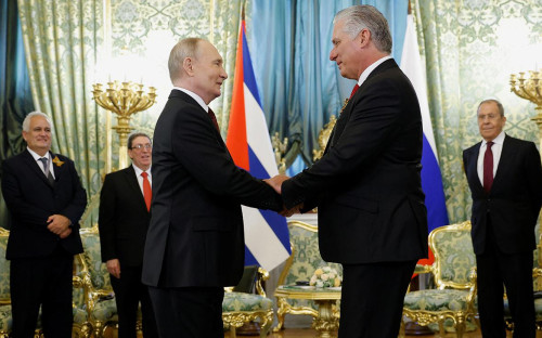 Владимир Путин и Мигель Диас-Канель
