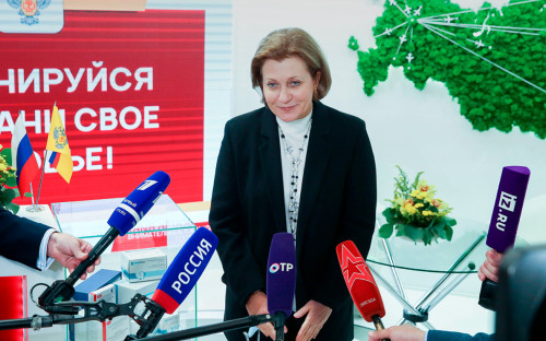 Анна Попова