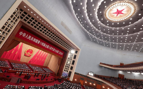 <p>Премьер Китая Ли Цян выступает на открытии Всекитайского собрания народных представителей</p>