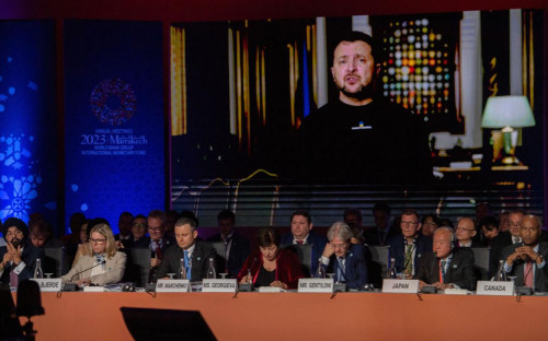 Президент Украины Владимир Зеленский во время видеообращения на ежегодной ассамблее Всемирного банка и МВФ