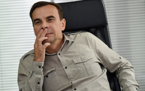 <p>Игорь Сысоев</p>

<div id="gtx-anchor" style="position: absolute; visibility: hidden; left: 130px; top: 23px; width: 277.875px; height: 20px;"></div>

<div aria-describedby="bubble-2" class="jfk-bubble gtx-bubble" role="alertdialog" style="visibility: visible; left: -135px; top: 53px; opacity: 1;">
<div class="jfk-bubble-content-id" id="bubble-2">
<div id="gtx-host" style="min-width: 200px; max-width: 400px;"></div>
</div>

<div aria-label="Close" class="jfk-bubble-closebtn-id jfk-bubble-closebtn" role="button" tabindex="0"></div>

<div class="jfk-bubble-arrow-id jfk-bubble-arrow jfk-bubble-arrowup" style="left: 249px;">
<div class="jfk-bubble-arrowimplbefore"></div>

<div class="jfk-bubble-arrowimplafter"></div>
</div>
</div>
