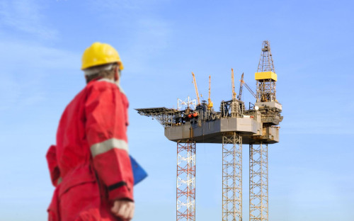 Нефтяная качалка около Ямашинского сельского поселения в Республике Татарстан