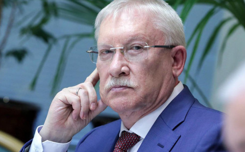 Олег Морозов