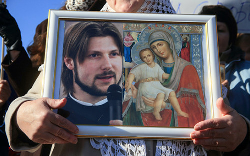 Акция в&nbsp;поддержку священника Глеба Грозовского в&nbsp;Санкт-Петербурге. 1 октября 2014 года