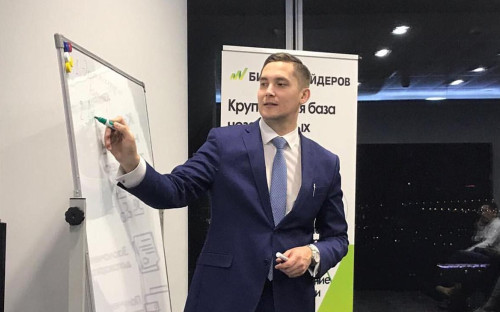 Азат Байбурин
