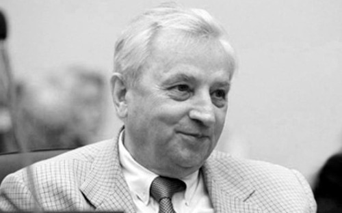 Эдуард Волков