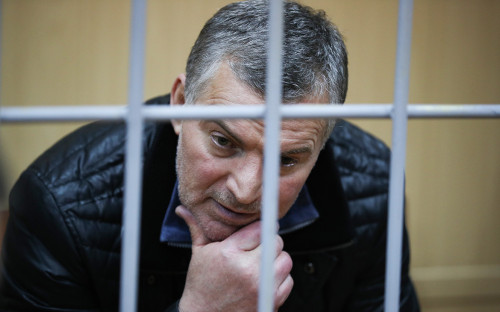 Артур Максидов