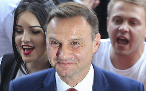 Кандидат от партии Ярослава Качиньского «Закон и справедливость» Анджей Дуда