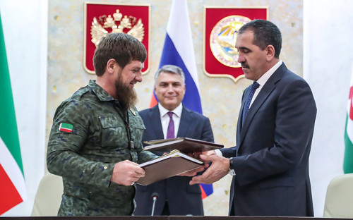 Рамзан Кадыров и&nbsp;Юнус-Бек Евкуров (слева направо)&nbsp;