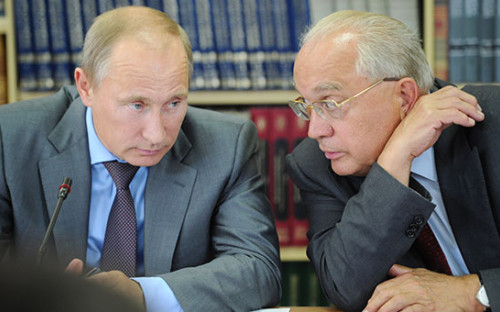 Президент России Владимир Путин и ректор МГУ Виктор Садовничий (слева направо)
