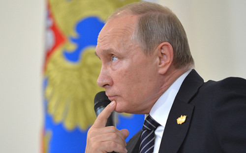 Президент России Владимир Путин на пресс-конференции по итогам встречи лидеров стран БРИКС в Индии


