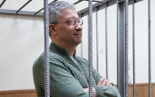 Тимур Иванов