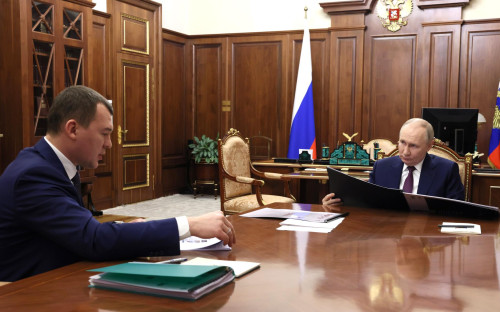 Михаил Дегтярев и Владимир Путин