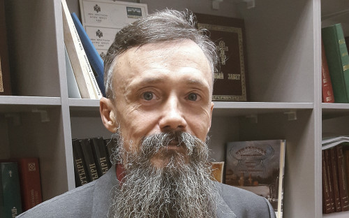Олег Сыромятников