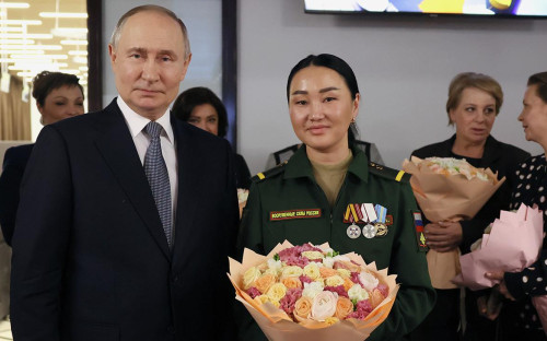 Владимир Путин и Айдысмаа Монгуш