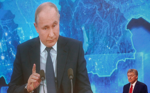 Дмитрий Песков на ежегодной пресс-конференции Владимира Путина