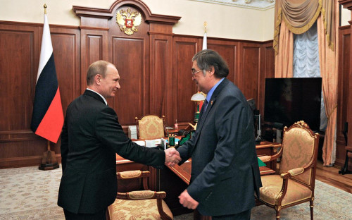 Владимир Путин и Аман Тулеев в 2015 году