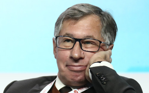 Петр Авен