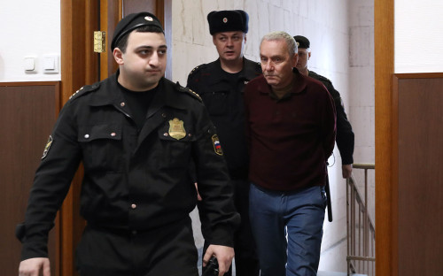 Виктор Захарченко (справа)