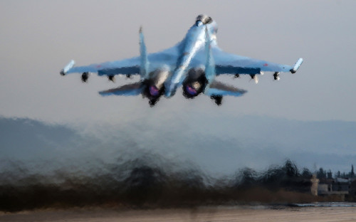 Истребитель Су-35