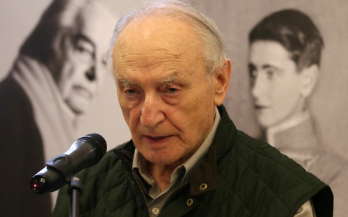 Юрий Манн