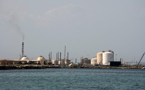 <p>Нефтеперерабатывающий завод ISAB</p>