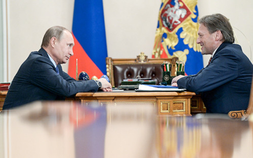 Президент России Владимир Путин и уполномоченный при президенте РФ по защите прав предпринимателей Борис Титов, апрель 2015 года


