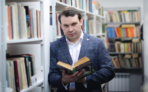 Михаил Гуров