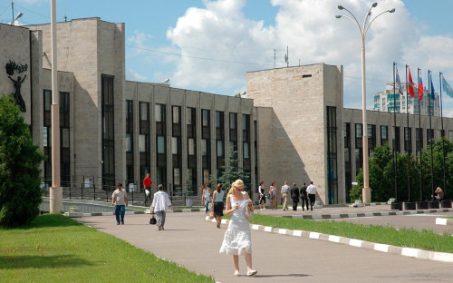 Здание Московского государственного института международных отношений МИД России (МГИМО)