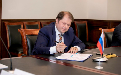 Владимир Токарев
