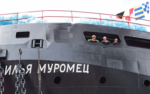 Спуск на&nbsp;воду ледокола &laquo;Илья Муромец&raquo; в&nbsp;Санкт-Петербурге


