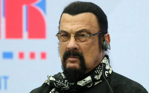 Стивен Сигал
