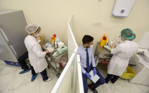 Власти рассказали о системе проверки вакцинации от коронавируса в России